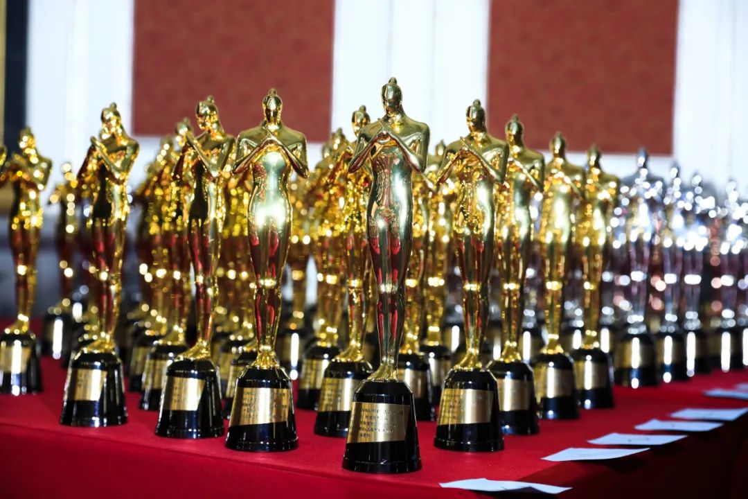 喜報！卓樸X超港案例斬獲CAMA品牌戰略咨詢闆塊銀獎！